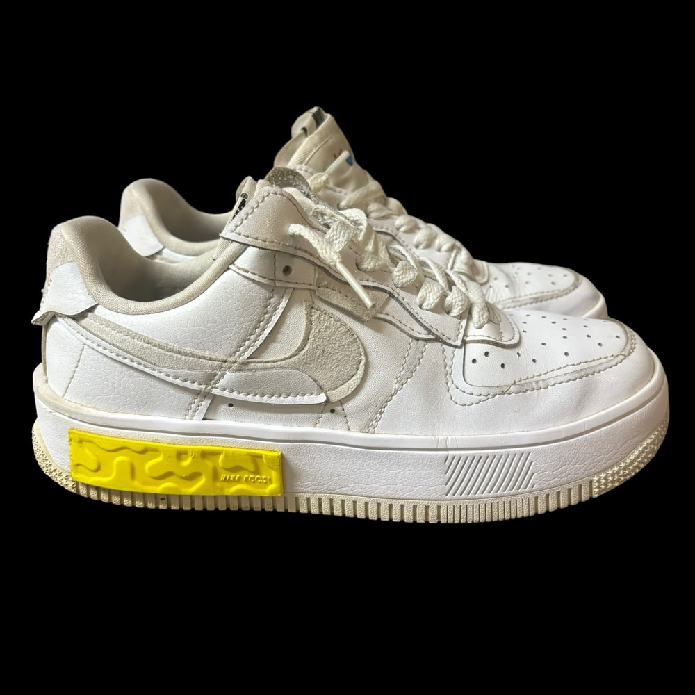 Nike White Athletic Sneakers with Yellow Accent